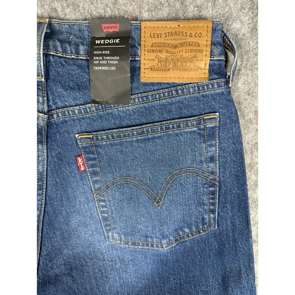 Levi's Premium Wedgie Icon Fit Jeans Womens 28 Blue High Rise NWT 22861 - Picture 13 of 13